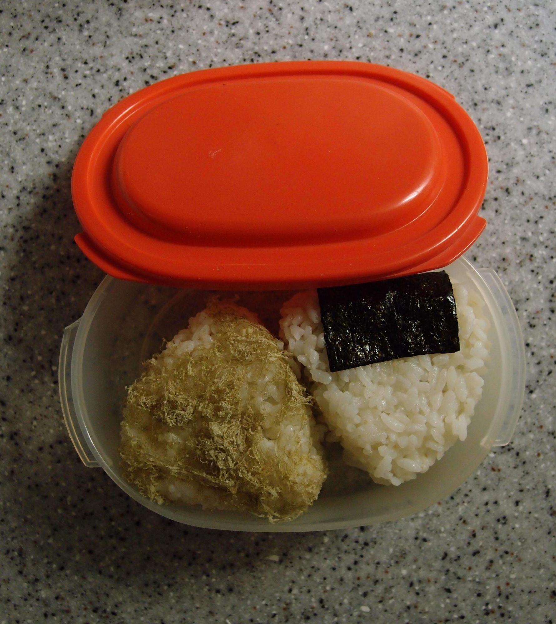 金時人参のバター炒めのおにぎり弁当