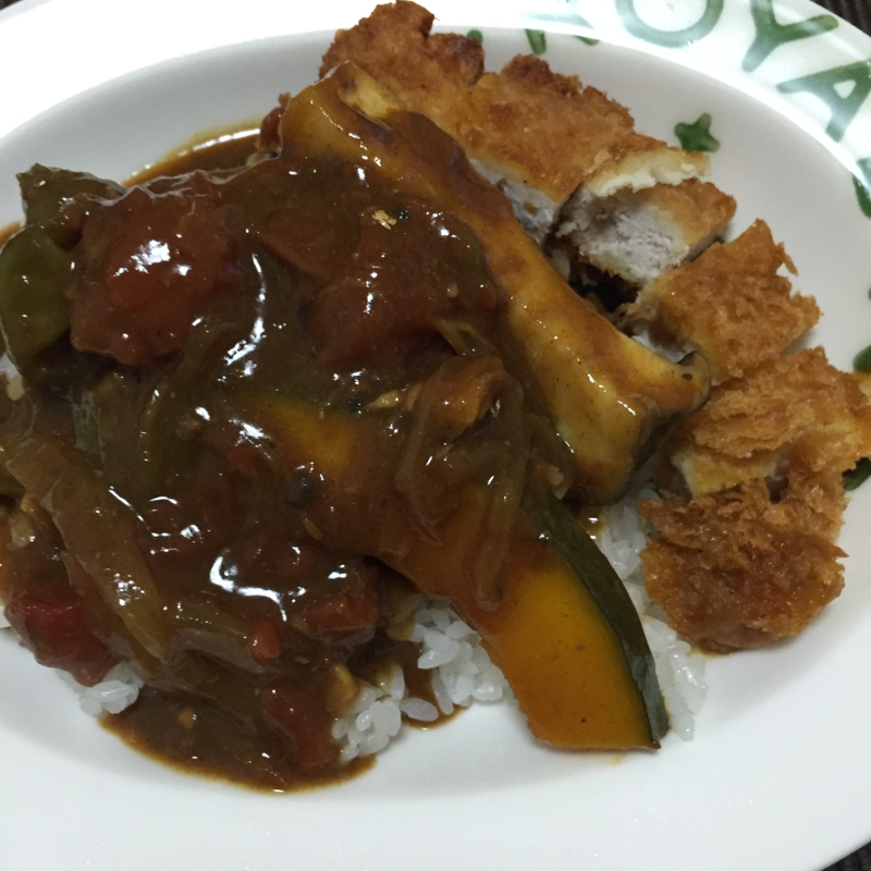 トマト缶でトマトカレー