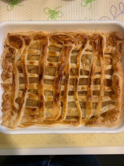とても簡単で、本当に美味しく作れました！有名店のアップルパイ並みに美味しいレシピです。また作ります。このレシピに出会えて嬉しいです。ありがとうございます！