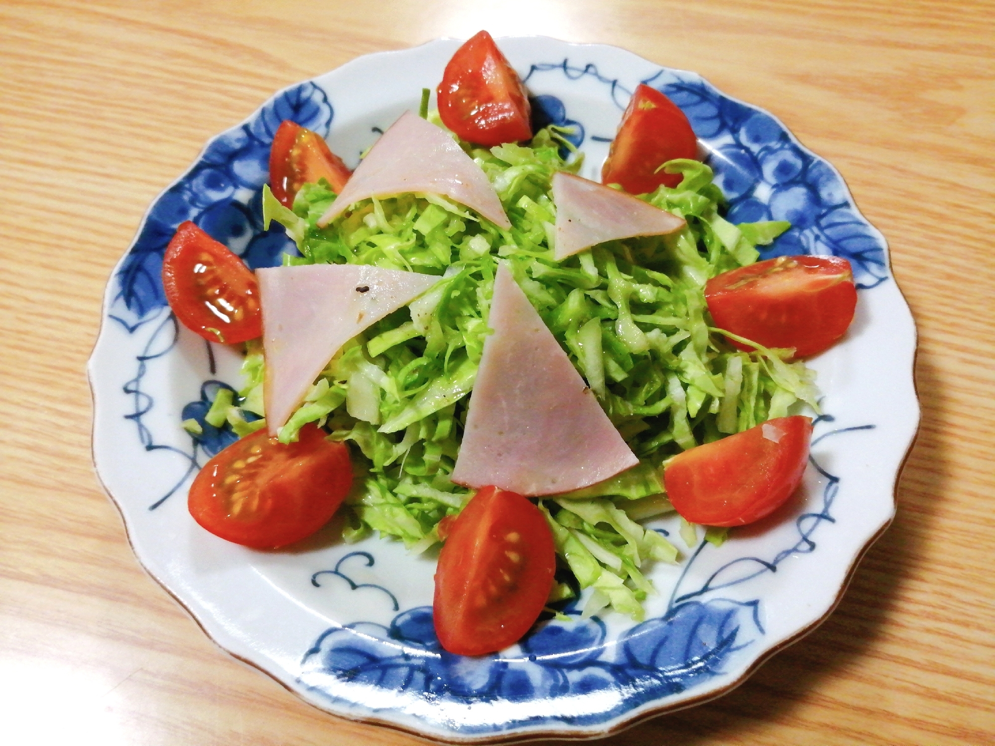 簡単 キャベツとミニトマトとハムのサラダ レシピ 作り方 By はじゃじゃ 楽天レシピ