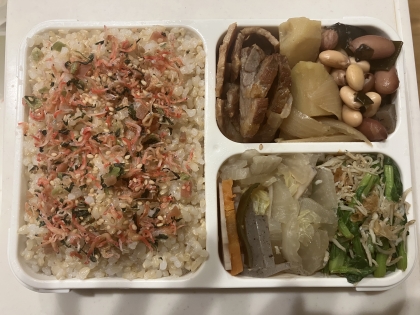 ほうれん草じゃこ添え～まめ豆腐