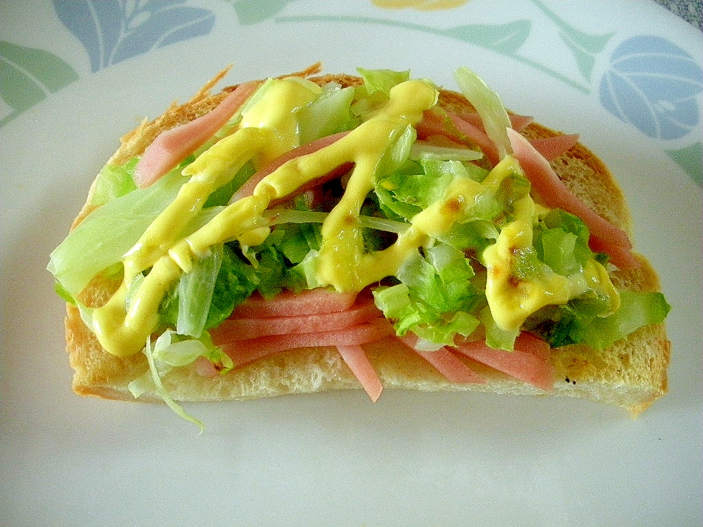 お夜食に キャベツとソーセージソテーのせトースト レシピ 作り方 By Kojarin7 楽天レシピ