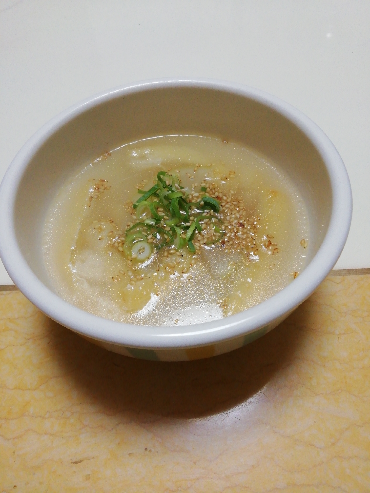 大根と揚げの中華スープ