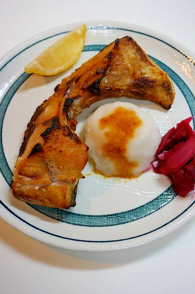 一晩寝かすと絶品 ぶりかまの塩焼き レシピ 作り方 By Oppeke22 楽天レシピ 一晩寝かすと絶品 ぶりかまの塩焼き レシピ 作り方 By Oppeke22 楽天レシピ