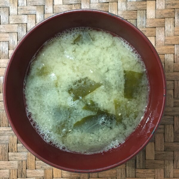 玉ねぎとわかめのお味噌汁 レシピ 作り方 By にぃな3 楽天レシピ 玉ねぎとわかめのお味噌汁 レシピ 作り方 By にぃな3 楽天レシピ