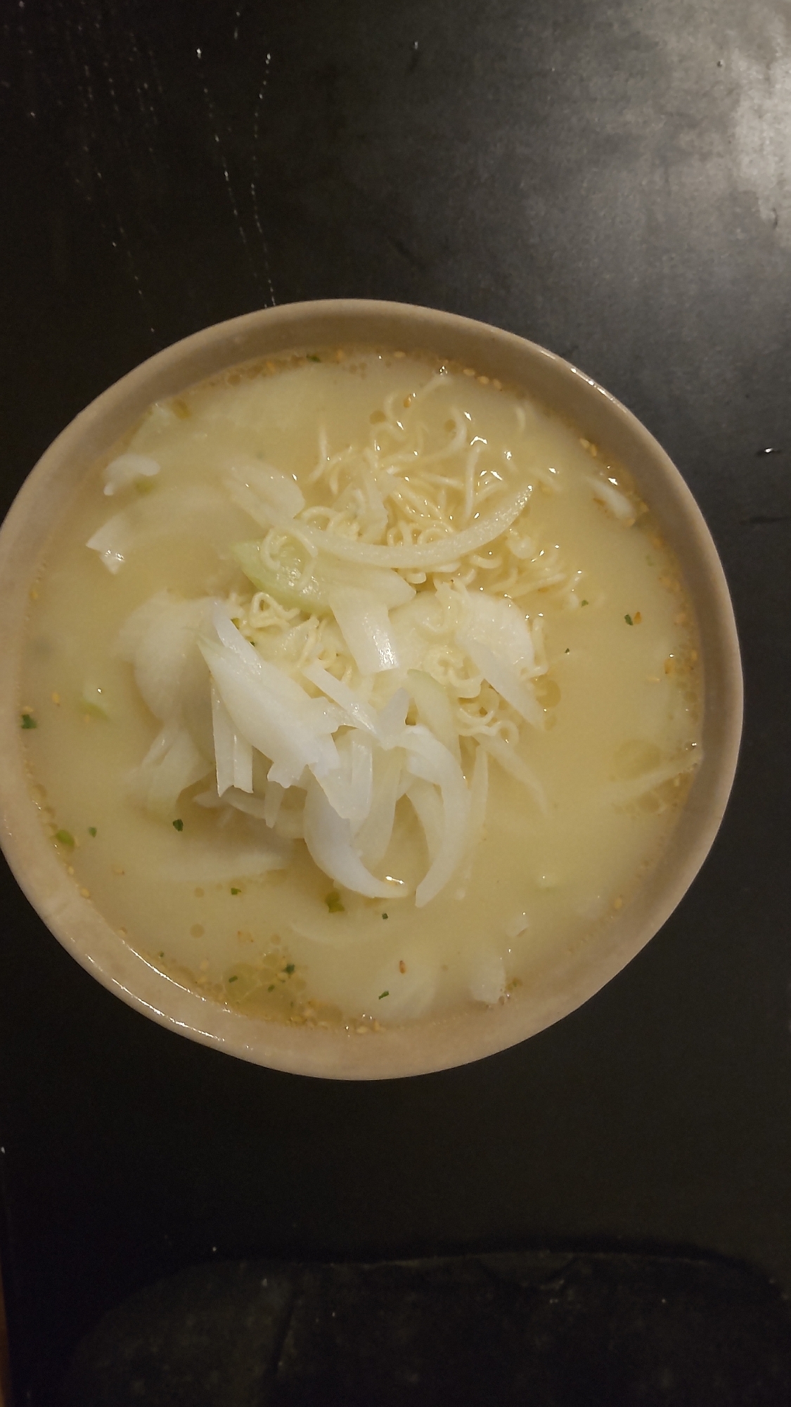 玉ねぎとんこつラーメン