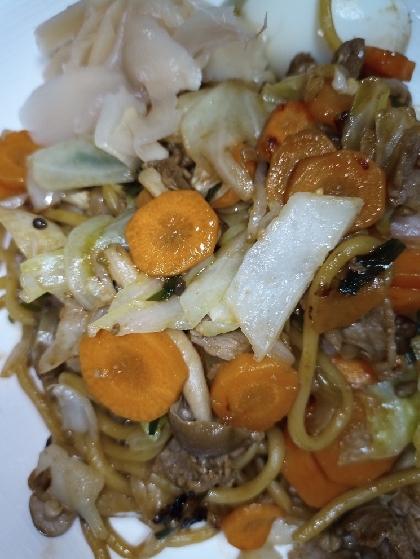 ソース焼きそば（ピーマン・玉ねぎ・キャベツ・牛肉）