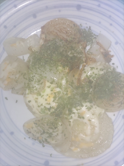 お弁当に！新玉ねぎのチーズ焼き