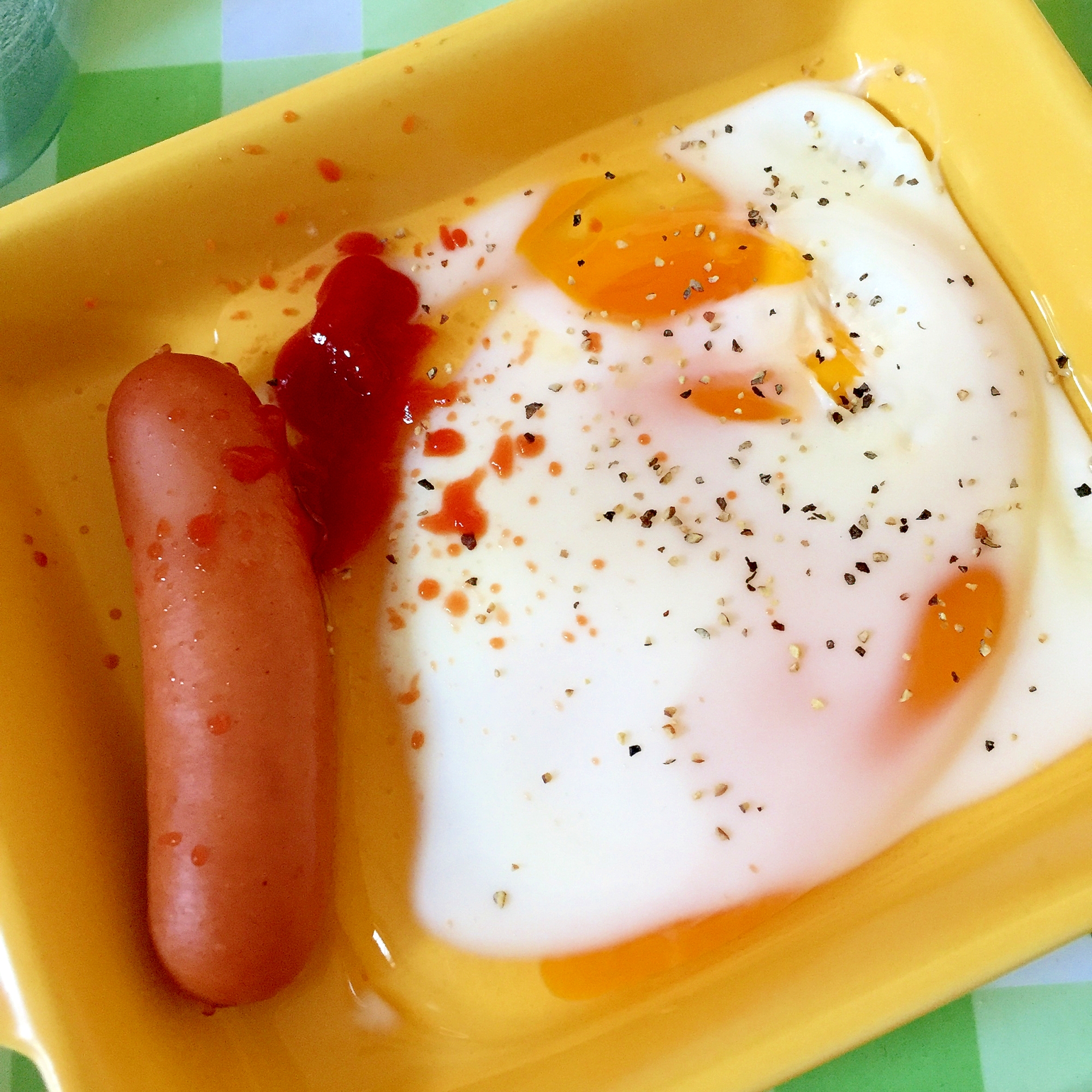 レンジで！ウインナーと目玉焼きセット☆