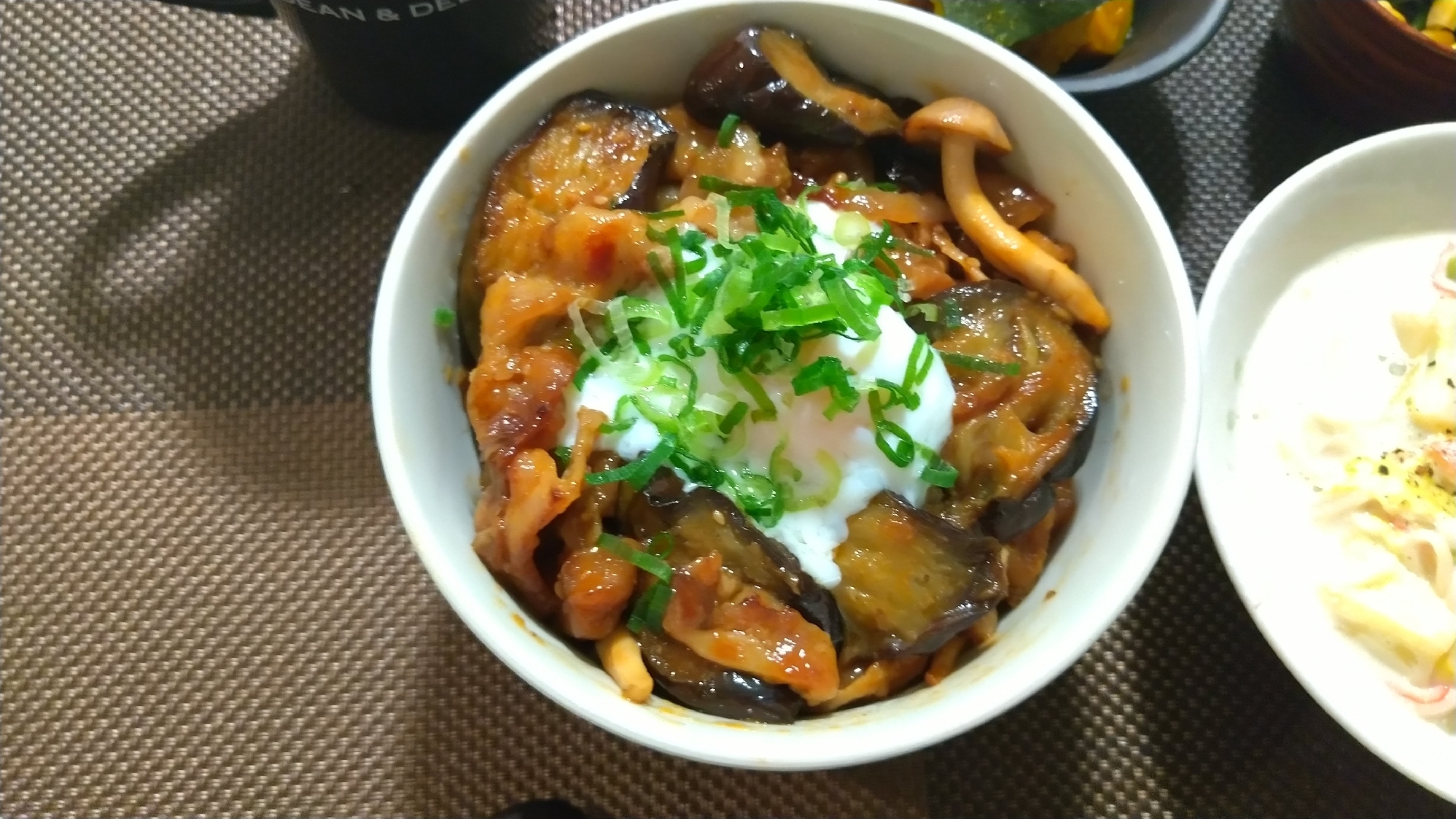 ナスと豚のスタミナ丼