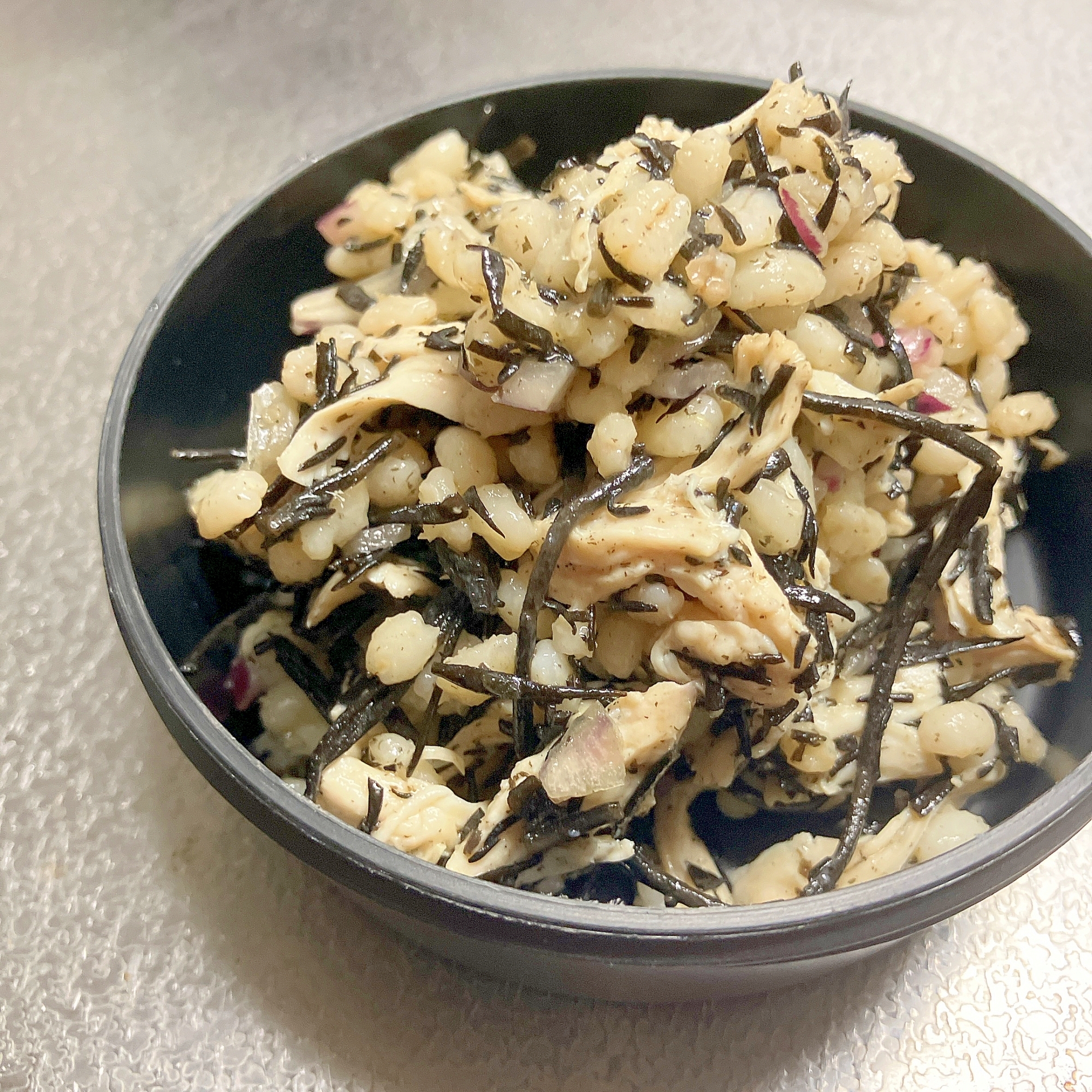 プチプチ★もち麦とひじきのサラダ