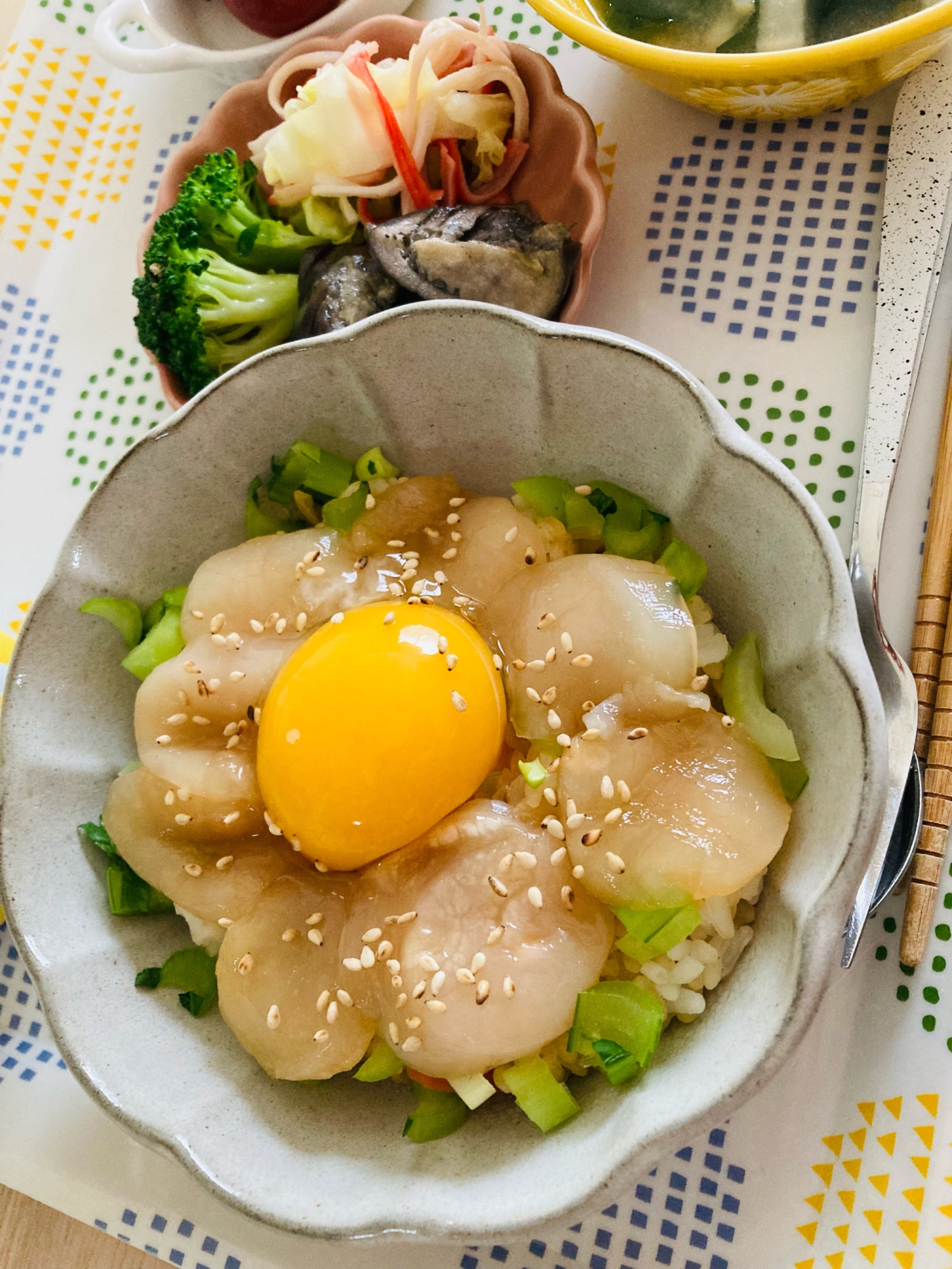 ふるさと納税活用のホタテの漬け丼