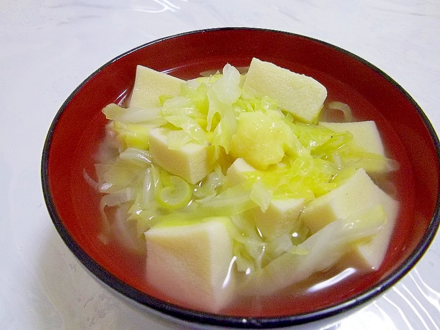 W生姜でカラダぽかぽか☆春キャベツの中華スープ