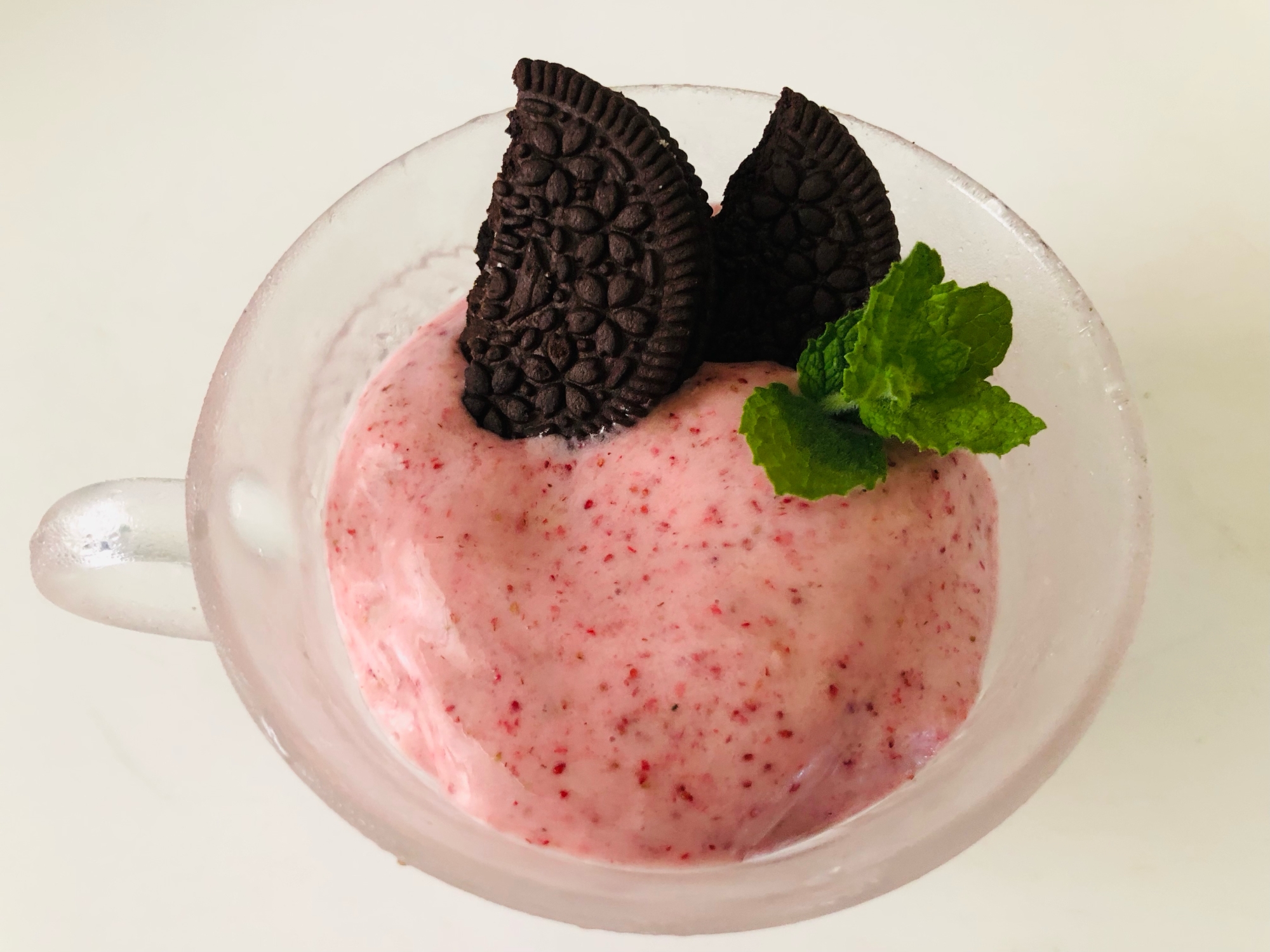 ハンドブレンダーで♡いちごのアイスクリーム
