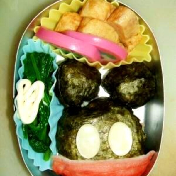 とっても簡単 ミッキーおにぎり レシピ 作り方 By Vega705 楽天レシピ とっても簡単 ミッキーおにぎり レシピ 作り方 By Vega705 楽天レシピ