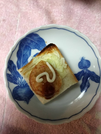 チーズトーストアレンジ キャベツたこ焼き紅生姜