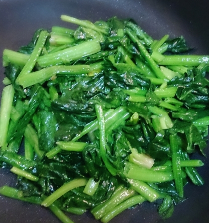 ハンバーグの付け合せに ほうれん草のソテー レシピ 作り方 By ぴーちゃん3279 楽天レシピ ハンバーグの付け合せに ほうれん草のソテー レシピ 作り方 By ぴーちゃん3279 楽天レシピ