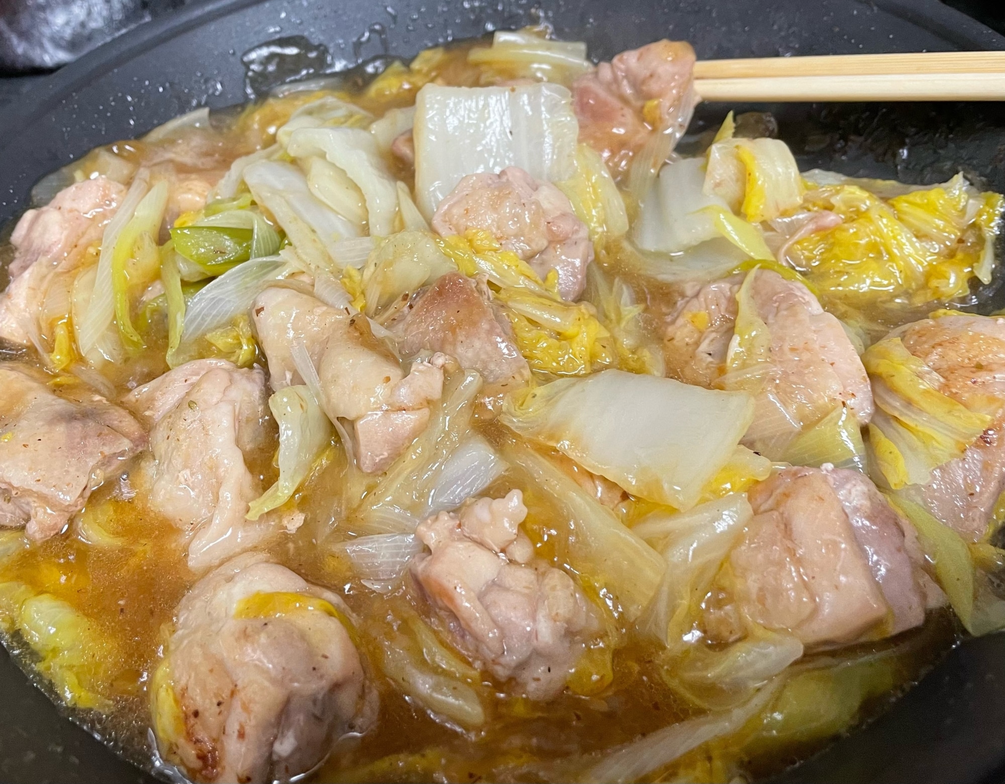 茅乃舎のだしで、鶏肉と白菜の旨煮