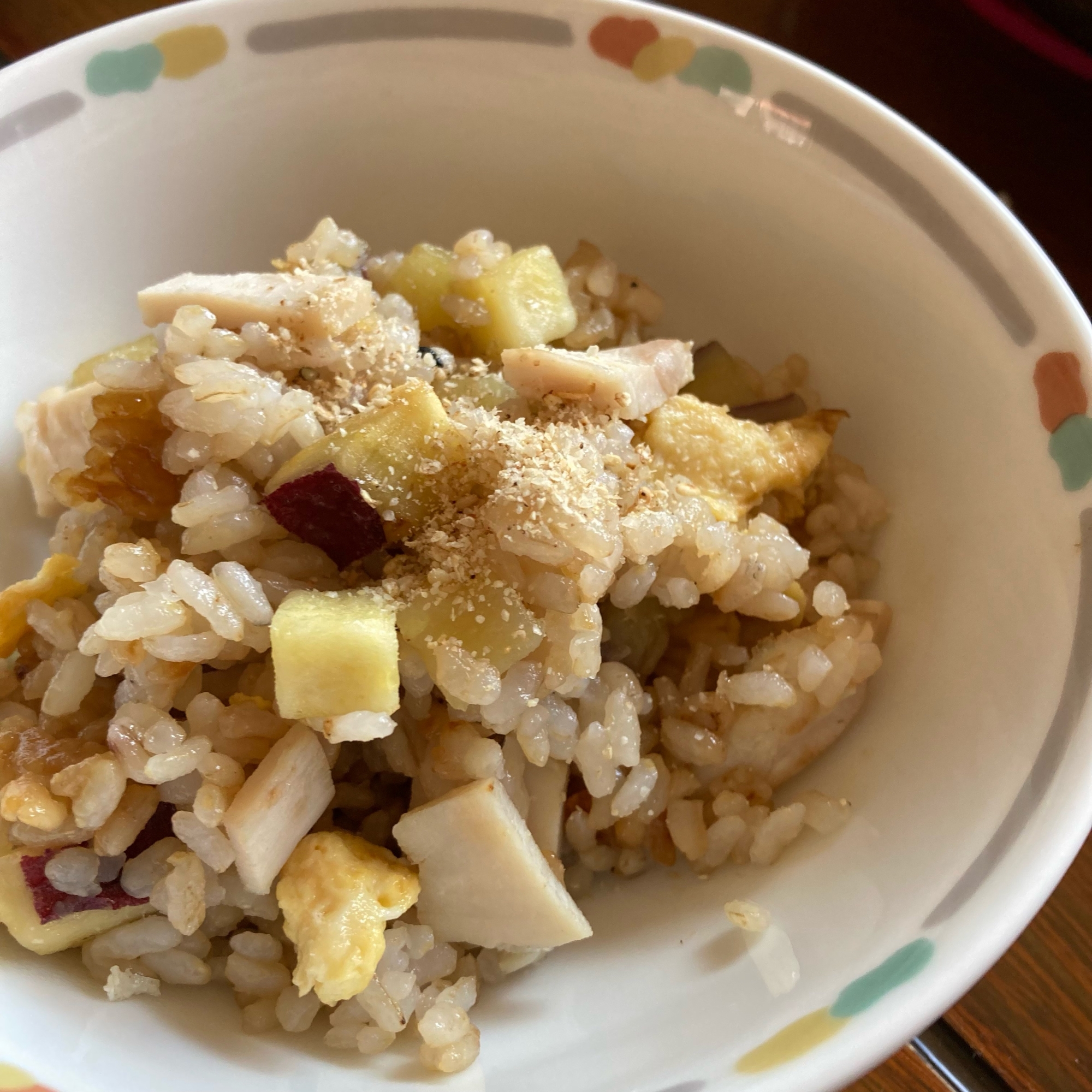 味覚の秋《さつま芋炒飯》