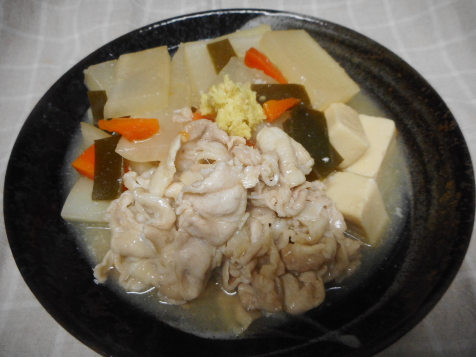 豚肉、大根、高野豆腐のとろみ煮