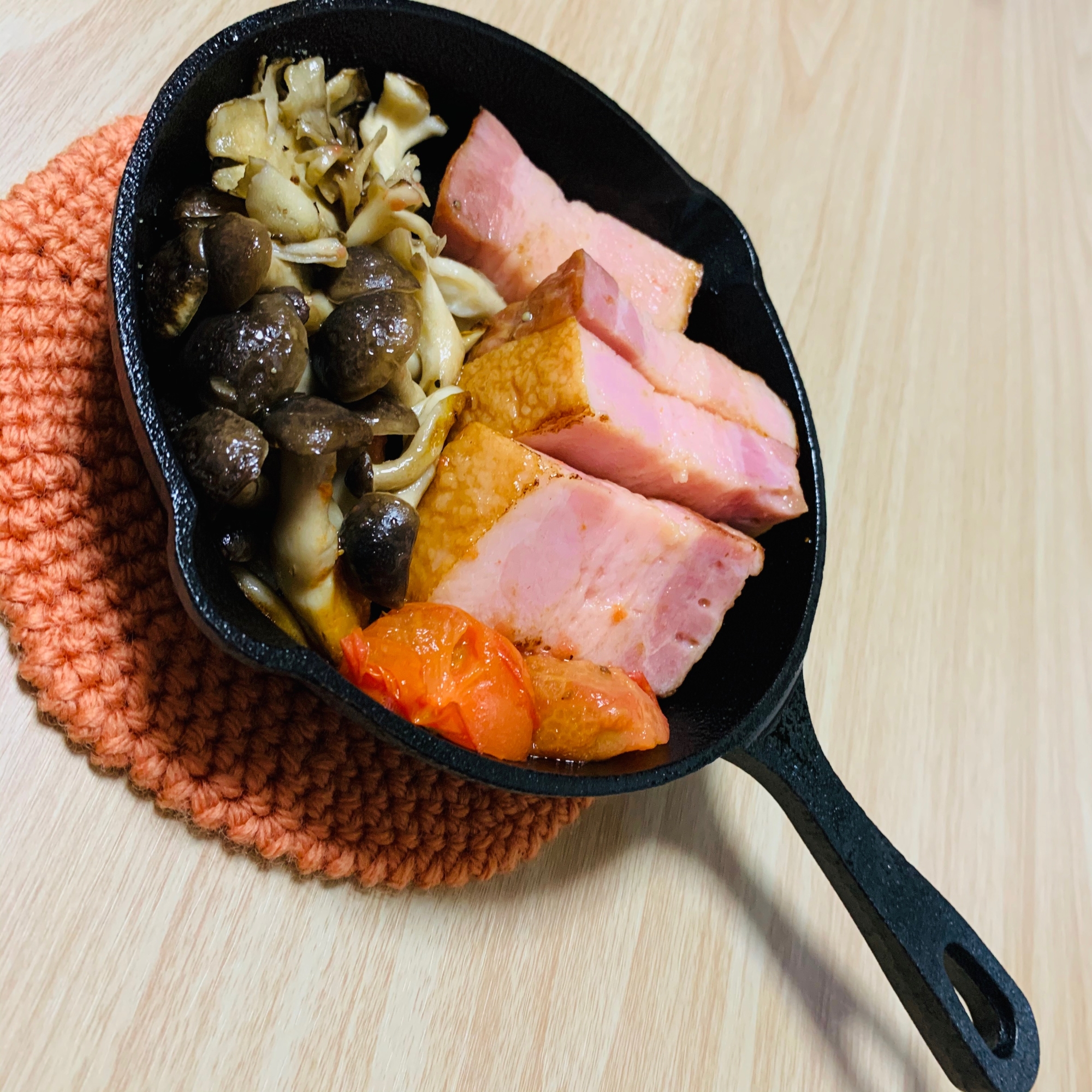 スキレットでおしゃれご飯