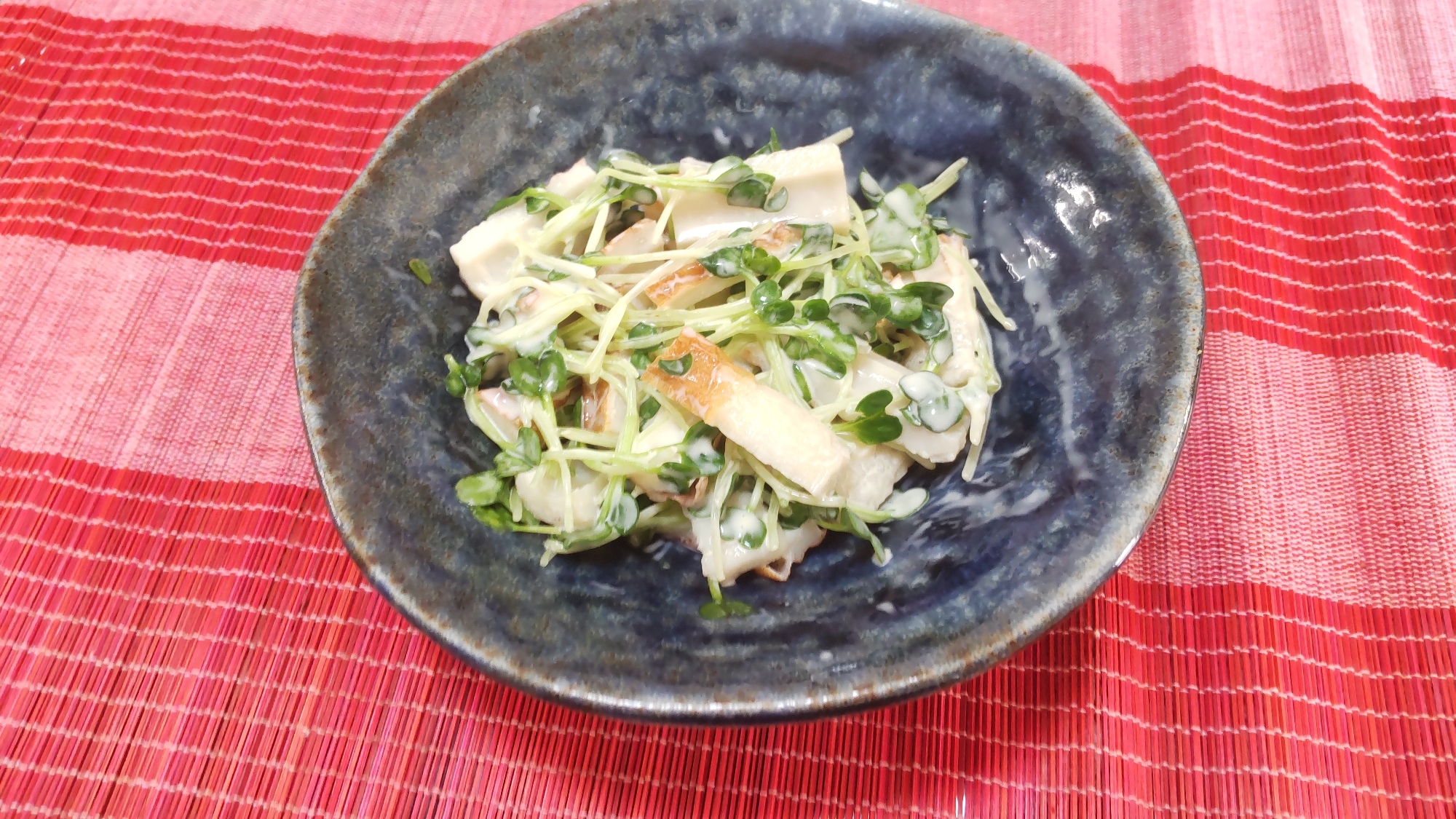 簡単！副菜！ちくわとカイワレのマヨ和え〜