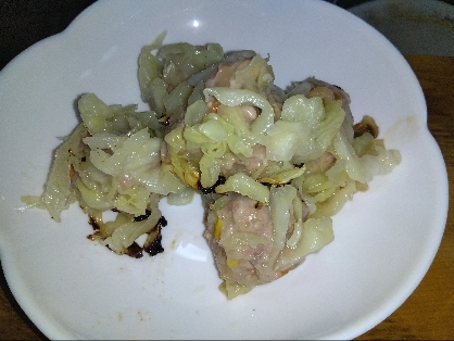 キャベツの甘さがとても美味しい
変わりシューマイ。
ごちそうさまです。