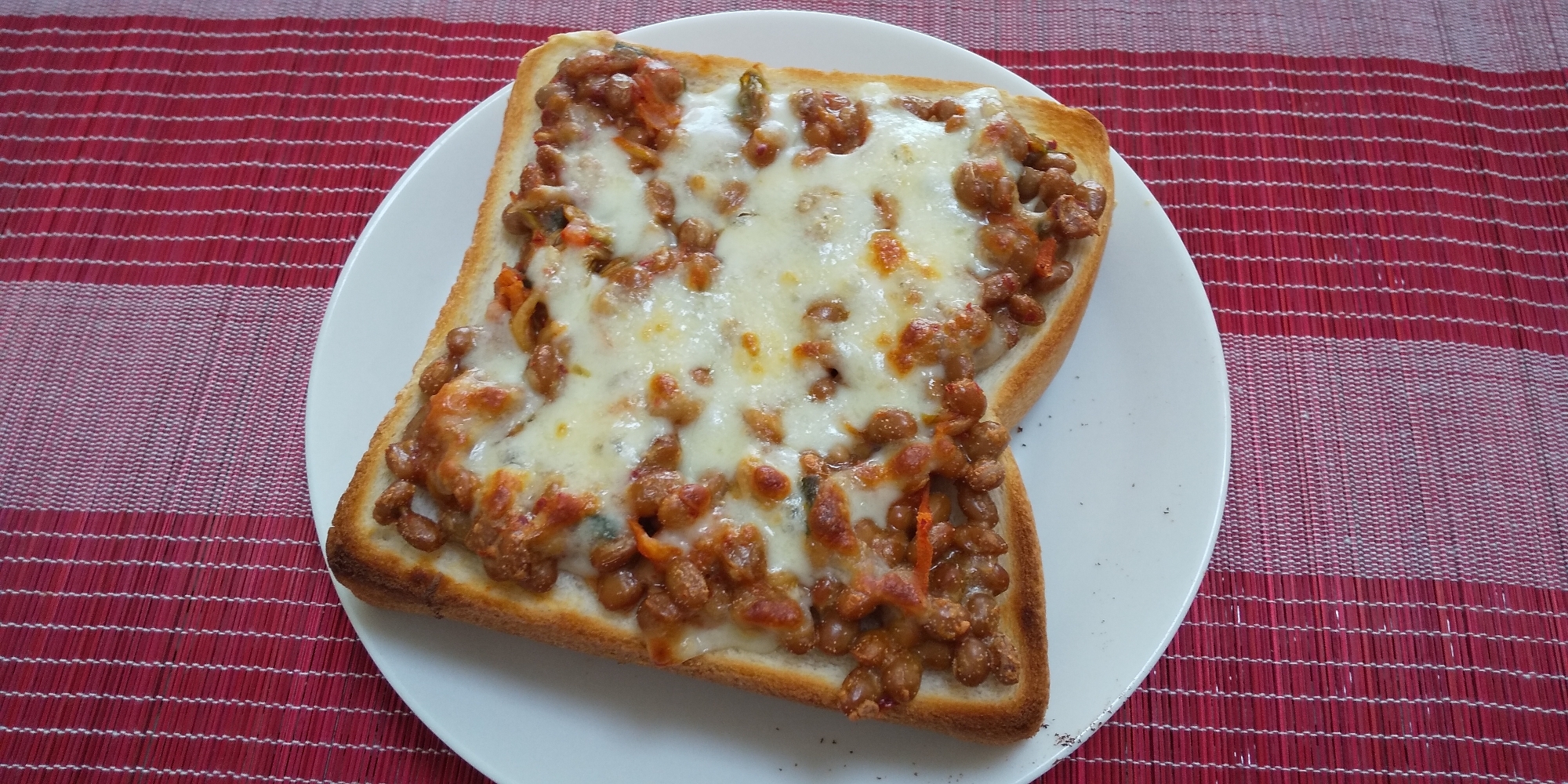 パンで朝食♪納豆キムチチーズトースト～