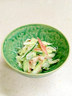 きゅうりとカニカマ♪簡単サラダ