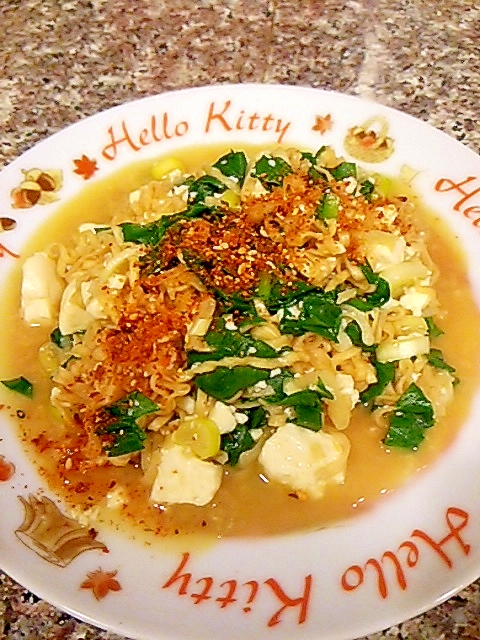 長ネギと崩し豆腐のチキンラーメンおつまみ