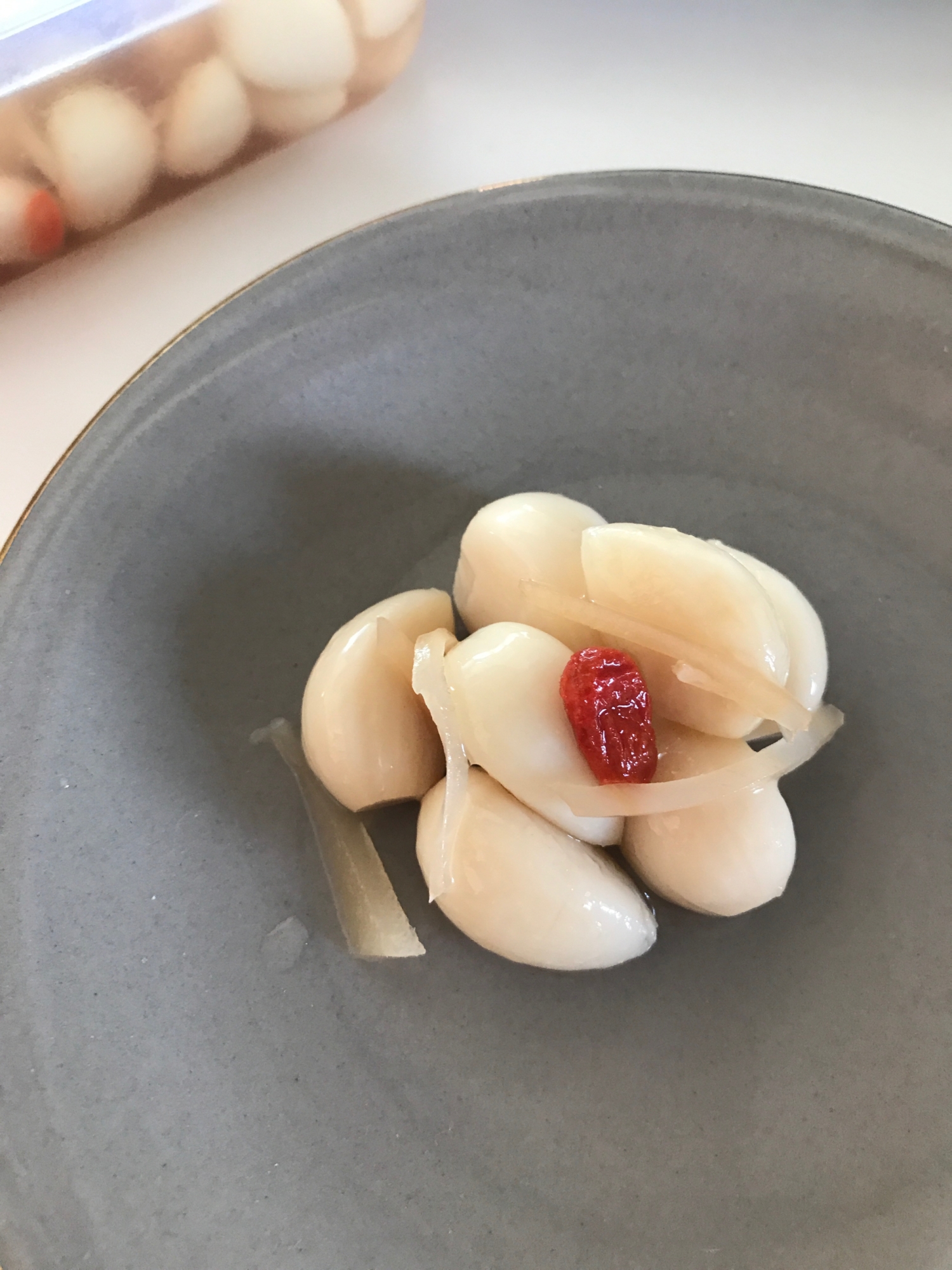 ニンニクのらっきょう酢漬け