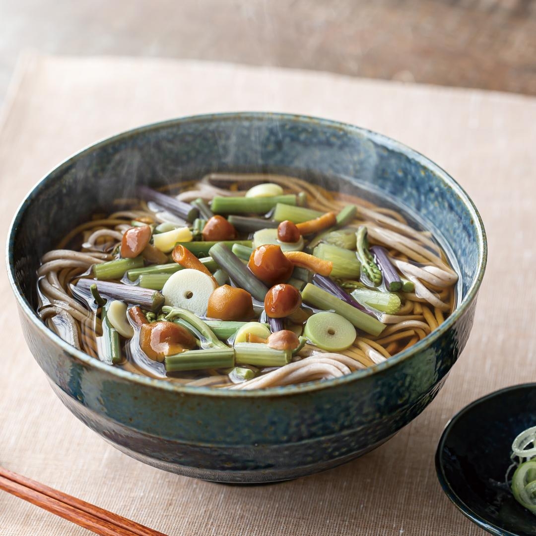 【卯月製麺】あつあつ山菜そば