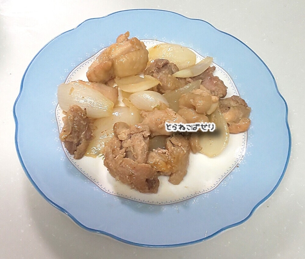 鶏肉と新玉ねぎの炒め物
