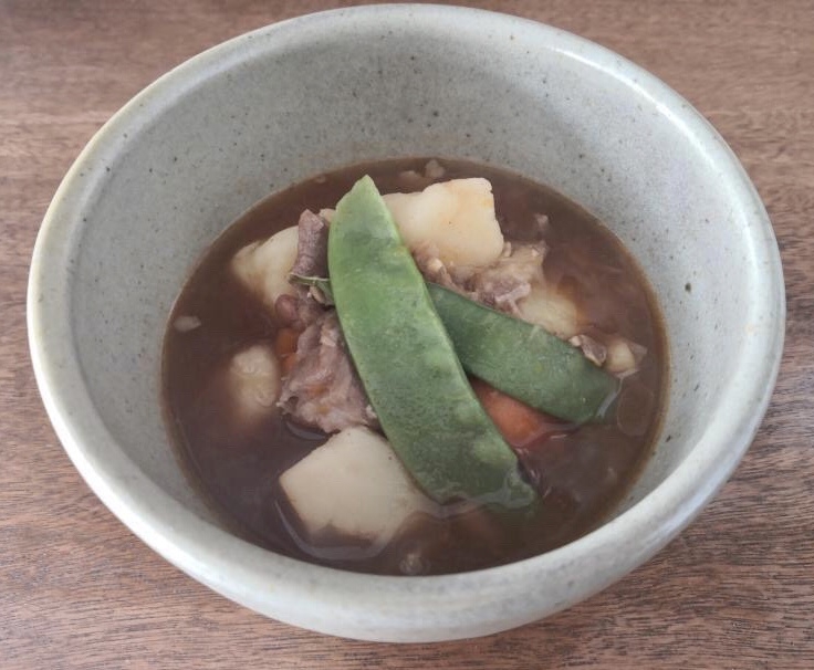 残った肉じゃがをカムジャタン鍋風にリメイク!