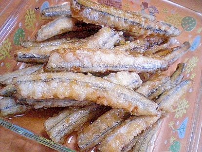 サヨリの蜂蜜生姜湯で南蛮漬け レシピ 作り方 By ひろりん1106 楽天レシピ サヨリの蜂蜜生姜湯で南蛮漬け レシピ 作り方 By ひろりん1106 楽天レシピ