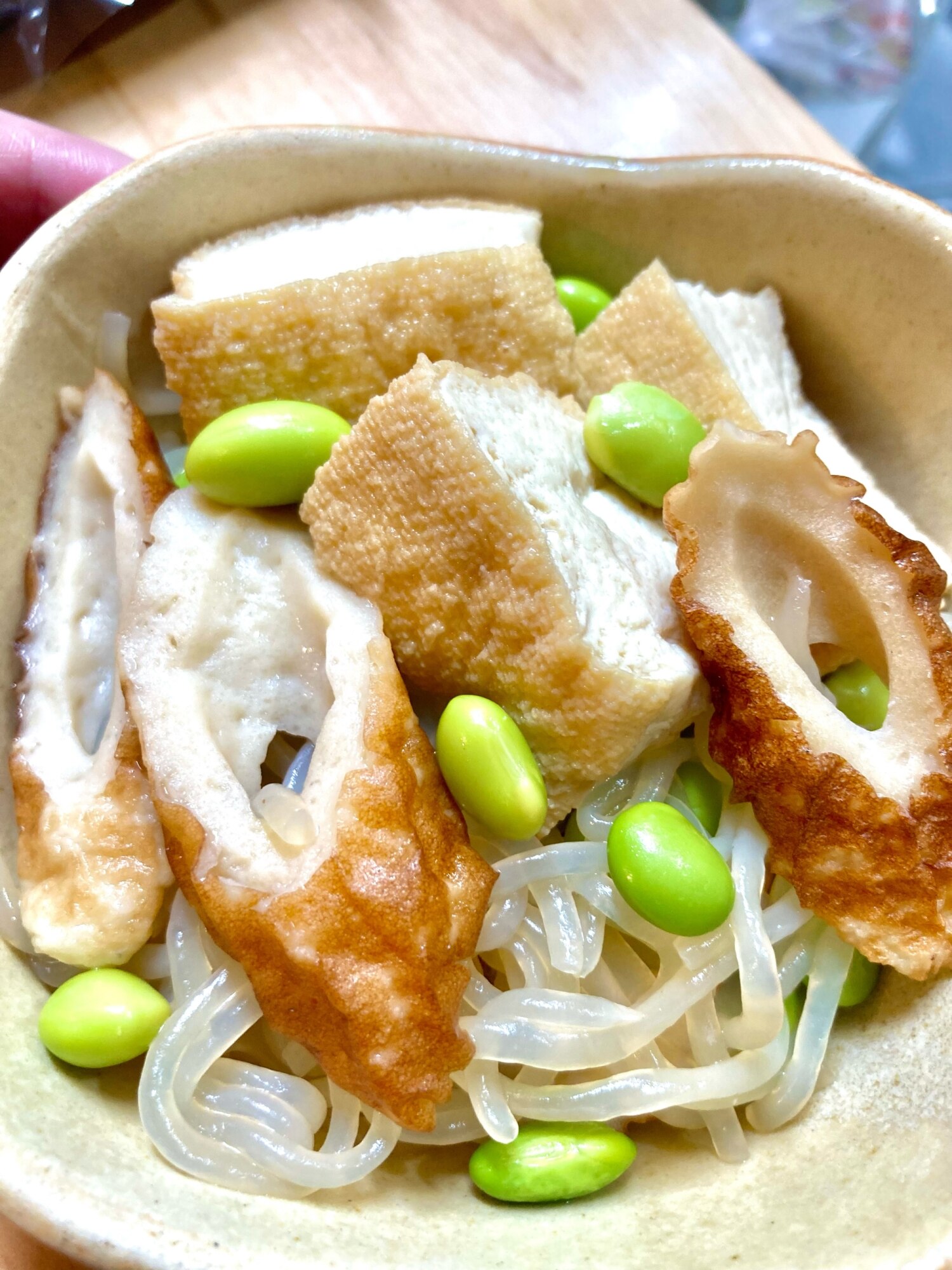 簡単！厚揚げちくわ白滝の煮物♪枝豆入り♪ レシピ・作り方 by かふか