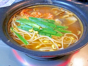 大辛韓国鍋☆　鶏ガラスープで「アサリ鍋」
