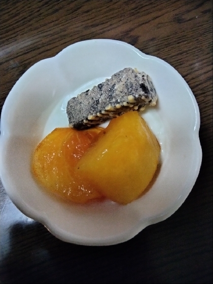 柿とチョコとマシュマロのヨーグルト