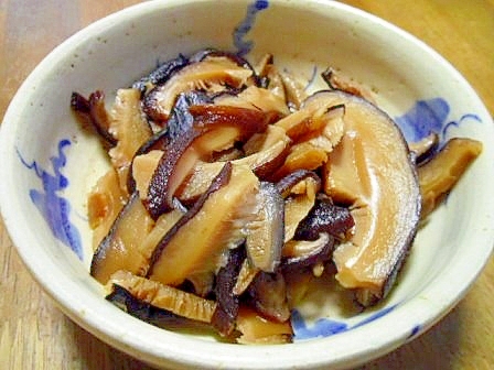 海苔巻に　ちらしずしに　　干し椎茸の含め煮