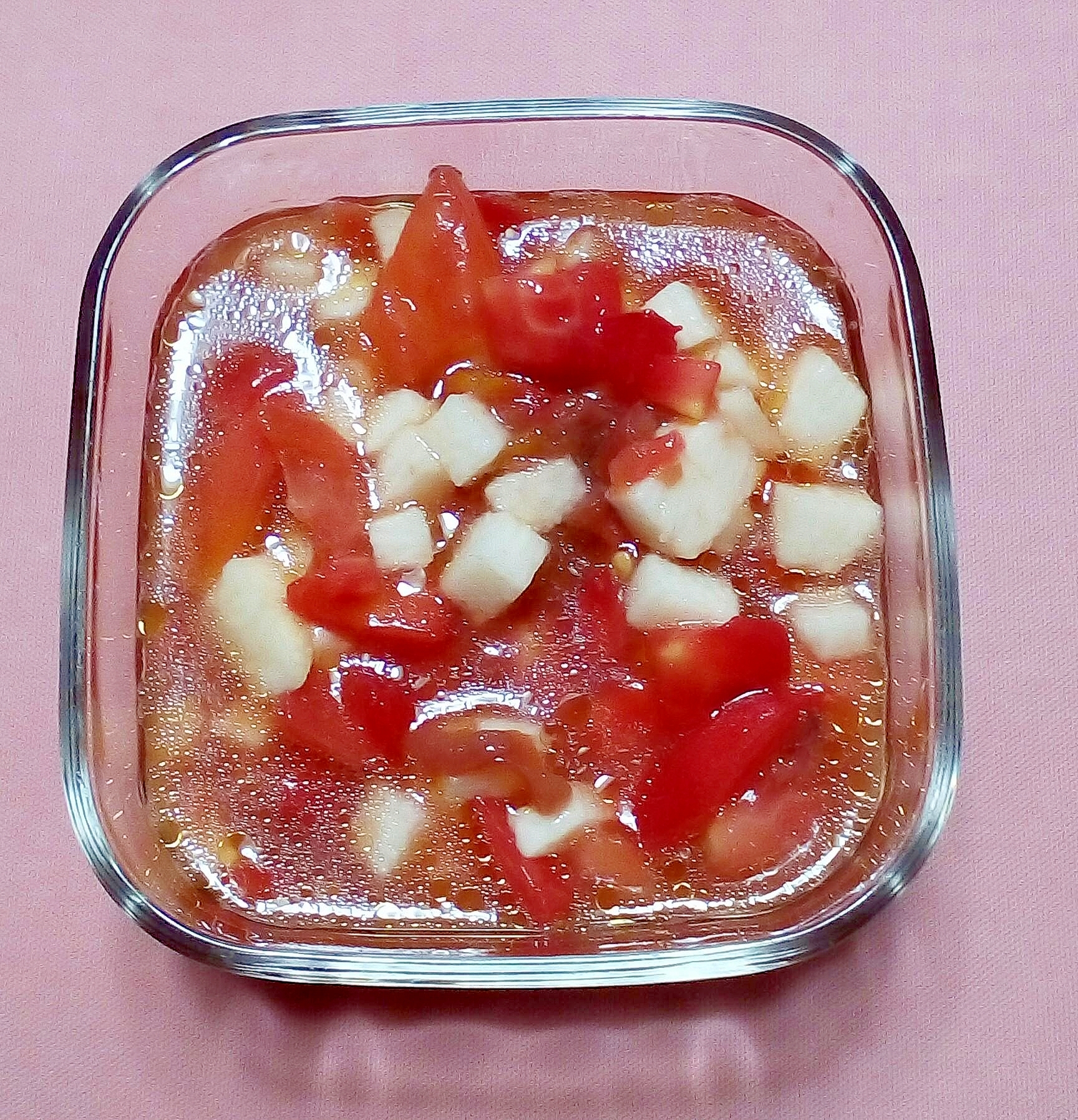 サラダのトッピングに～長芋梅トマト