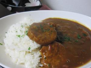 トマトときのこのハンバーグカレー❤　～圧力鍋使用～