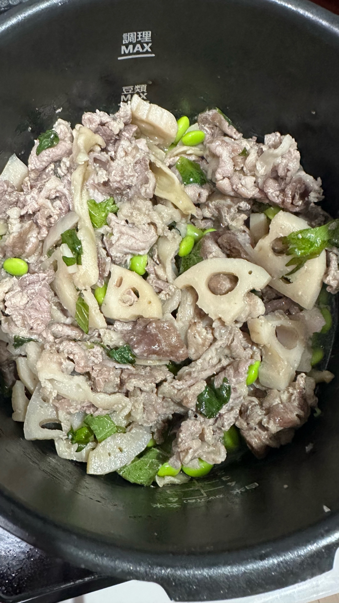 葉酸⭐圧力鍋⭐白だし枝豆舞茸大葉レンコン豚肉炒め