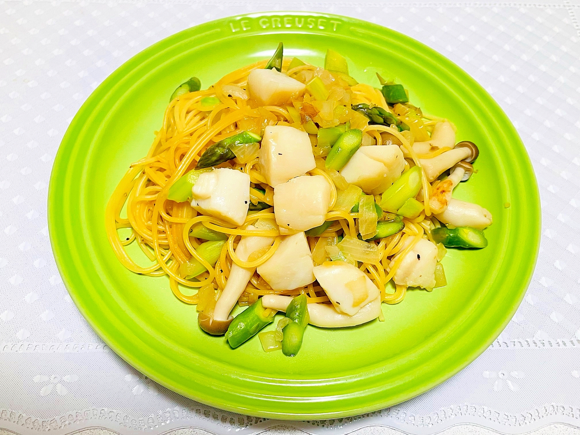 ホタテとアスパラの春パスタ　〜バター醤油風味〜