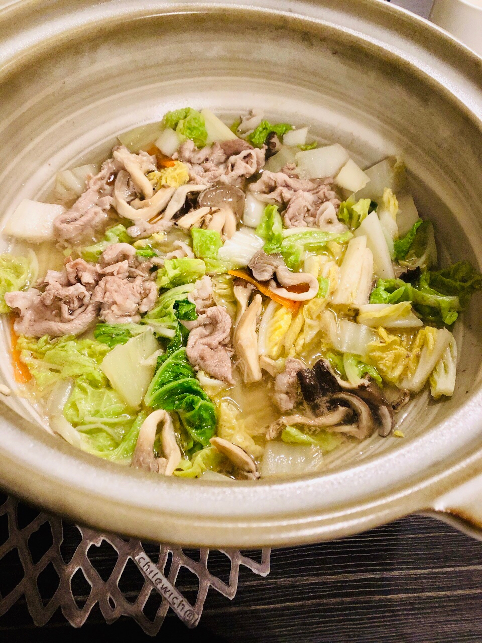 豚ロースと白菜、ひらたけの旨だし鍋