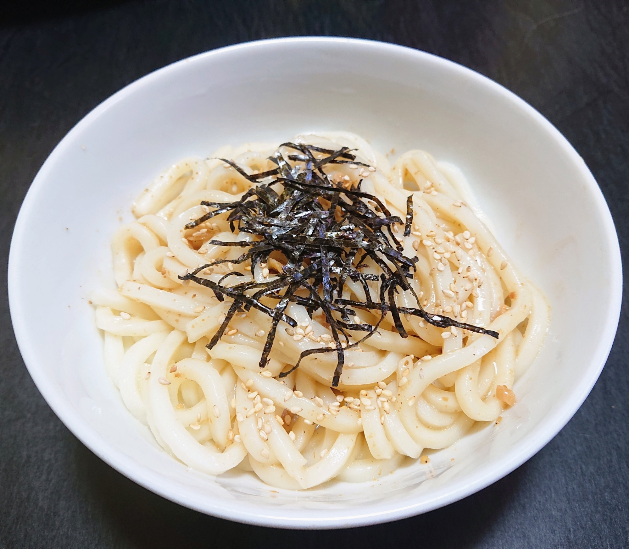 簡単☆胡麻とナッツのまぜうどん