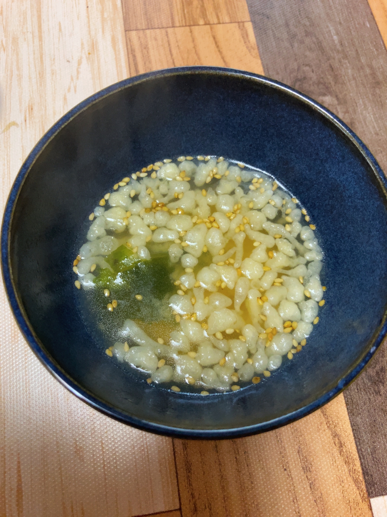 天かすワカメの鶏がらスープ