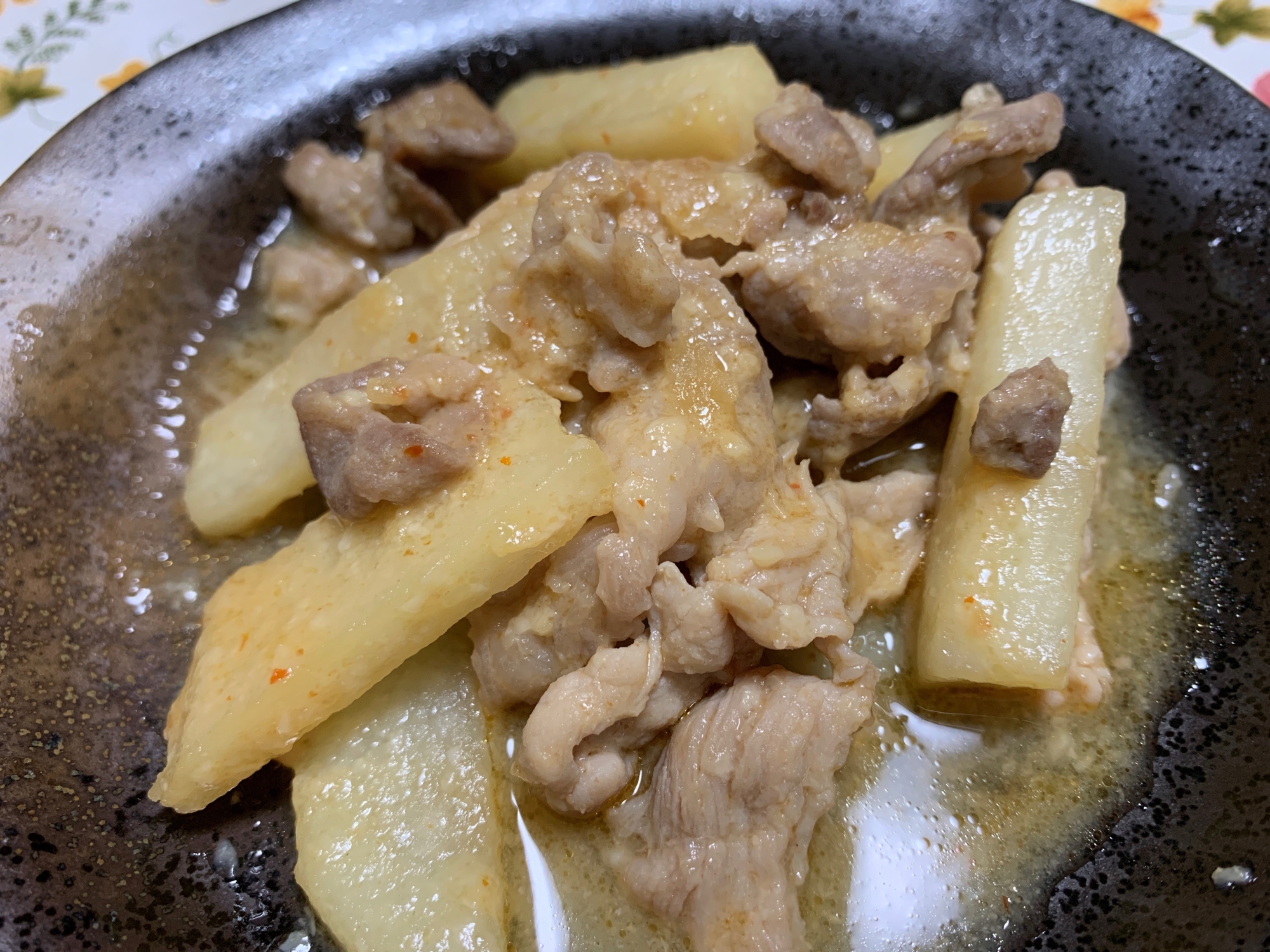 豚肉と長芋の味噌バター炒め★