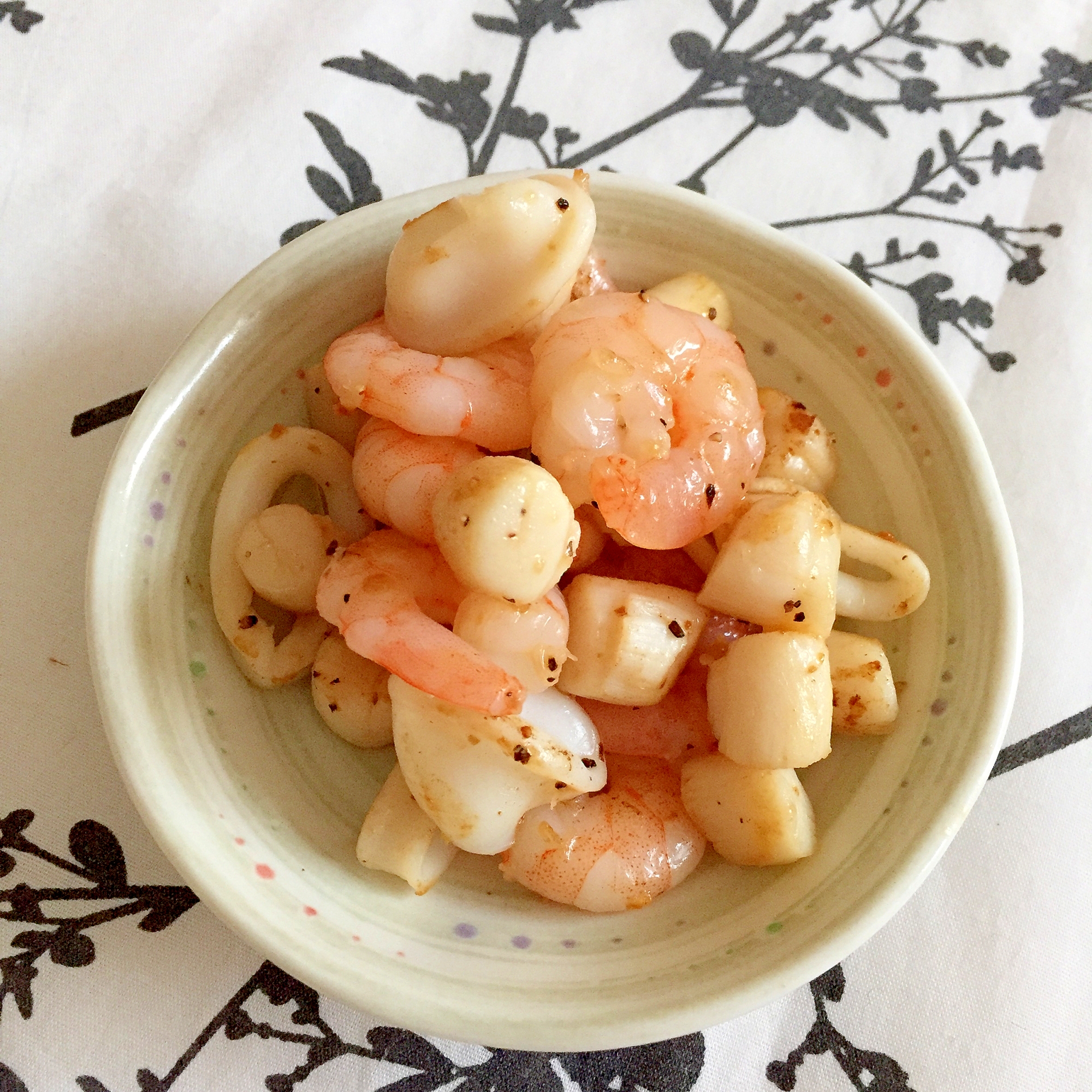 シーフードミックス ソテー レシピ 作り方 By まかろん 楽天レシピ シーフードミックス ソテー レシピ 作り方 By まかろん 楽天レシピ