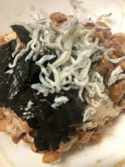 絶対ハマる！じゃこと海苔の納豆ご飯♪