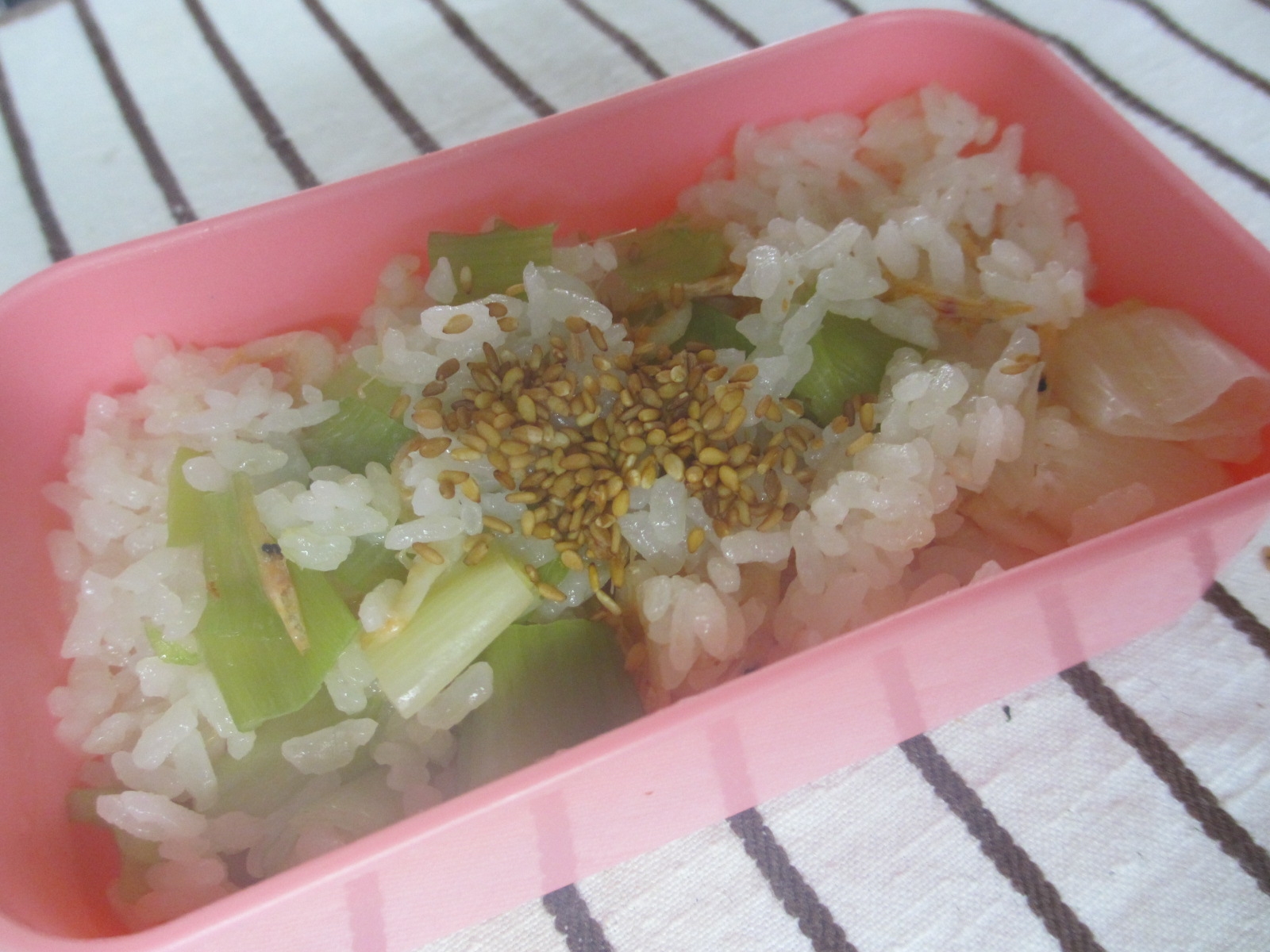 桜えびとネギの炊き込みご飯